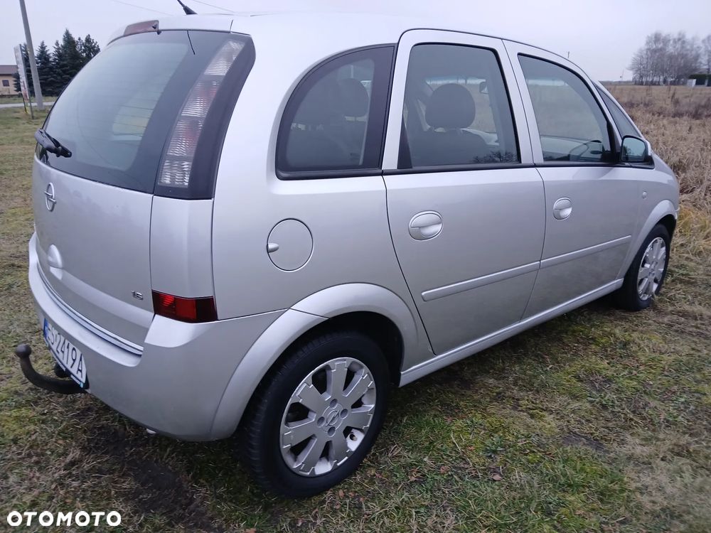 Opel Meriva 1.6 16V Cosmo - 15