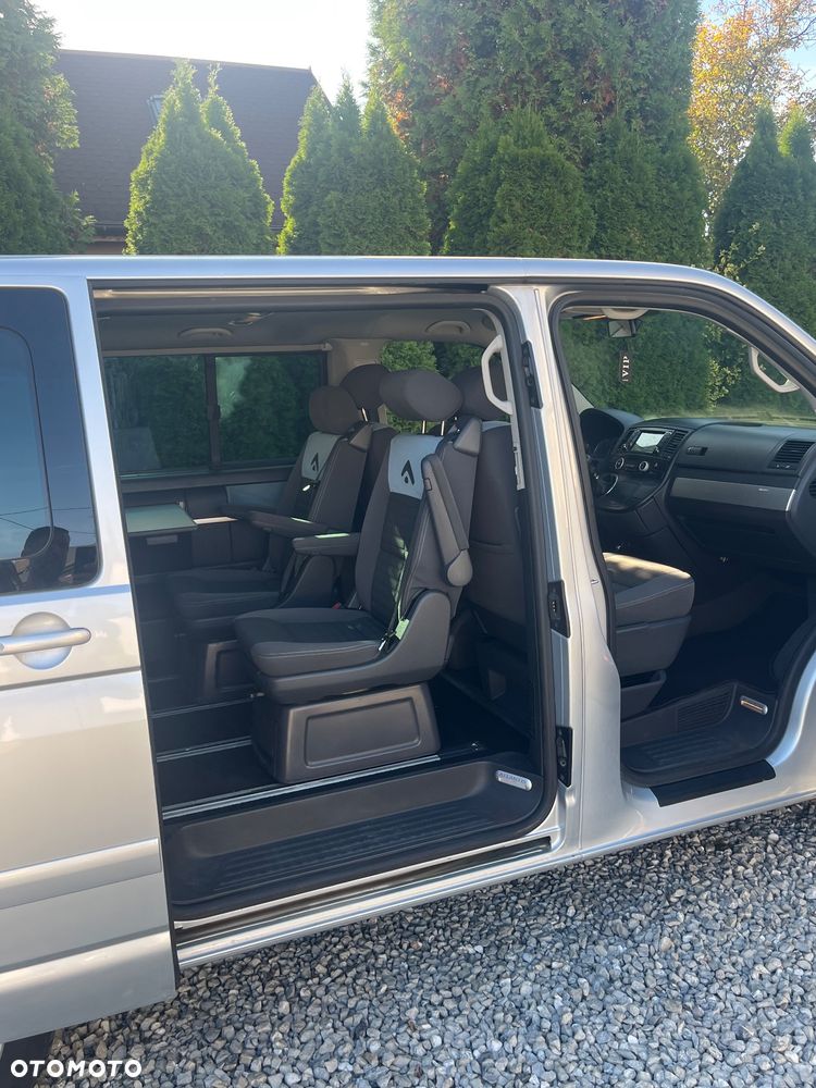 Volkswagen Multivan - 11