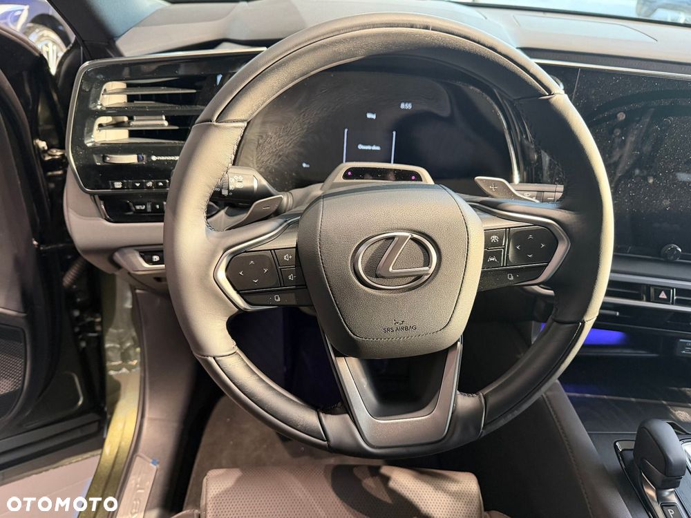 Lexus RX 450h+ Omotenashi - 6