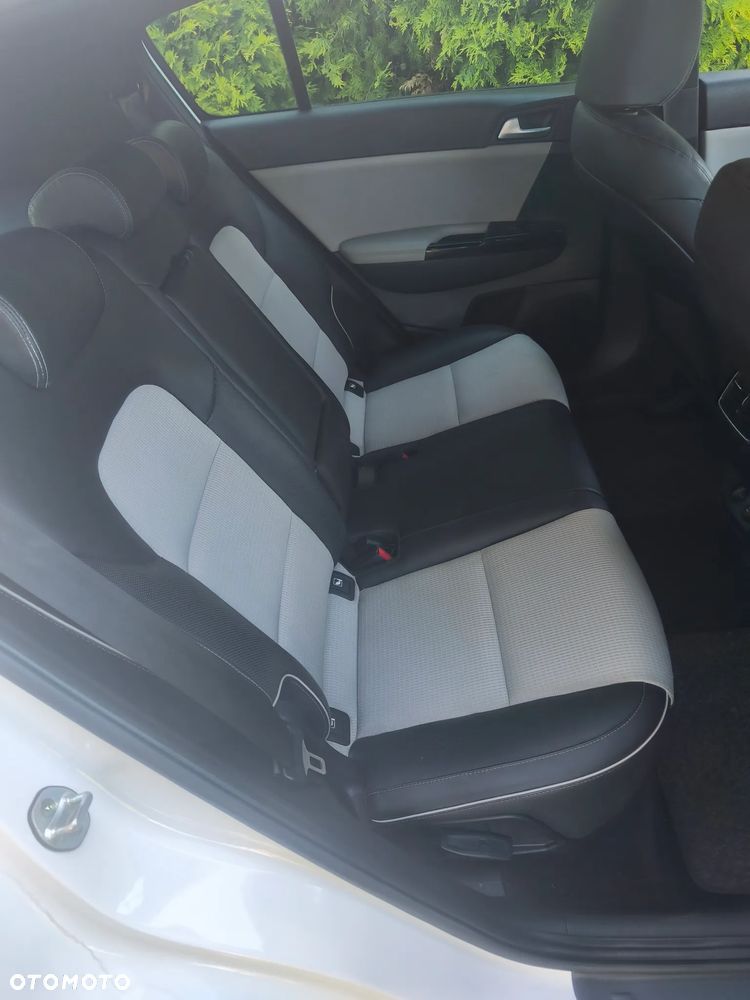 Kia Sportage 1.6 T-GDI GT Line 2WD - 24