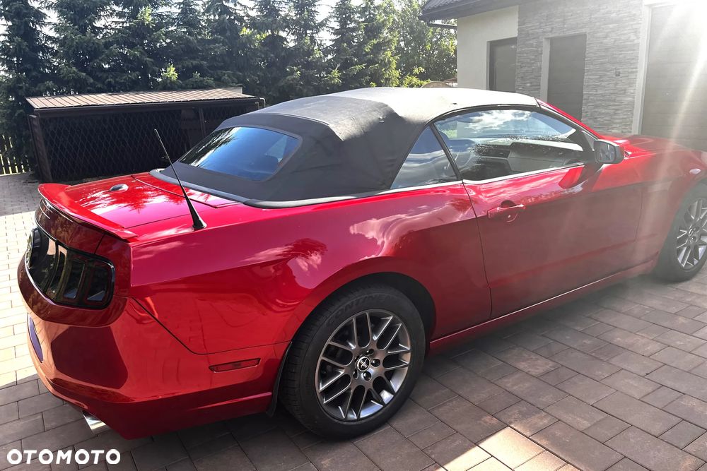Ford Mustang 3.7 V6 Premium - 14