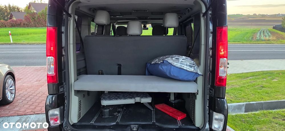 Opel Vivaro - 16