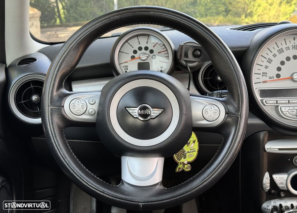 MINI 3 Portas - 13