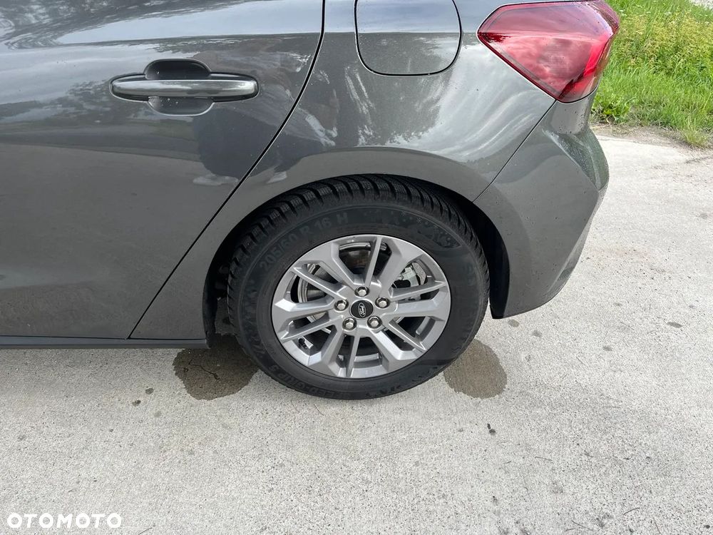 Ford Focus 1.0 EcoBoost Titanium - 4