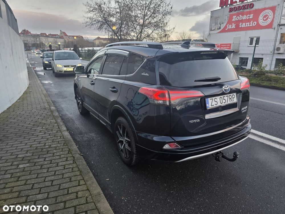 Toyota RAV4 Hybrid Selection 4x2 - 5
