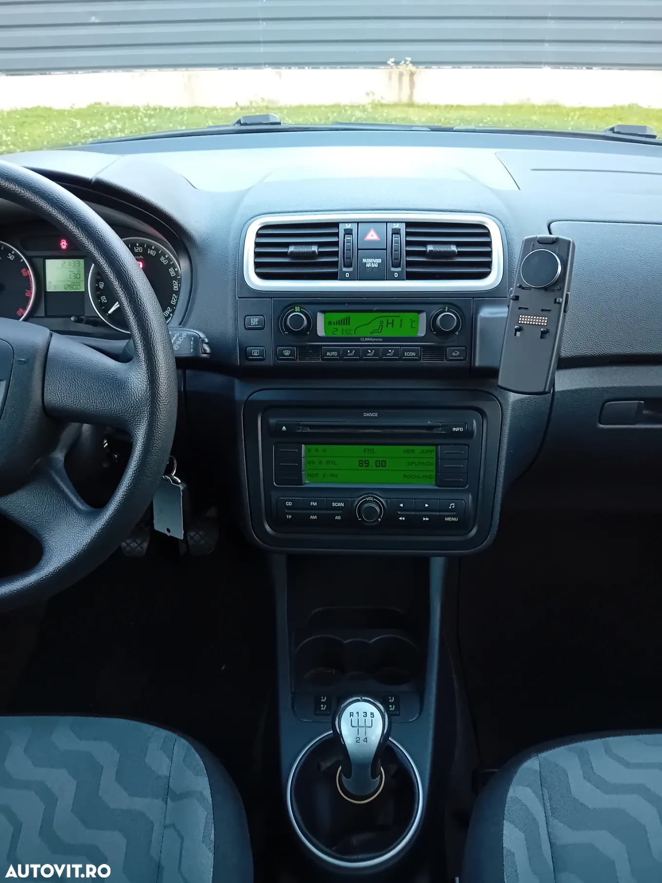 Skoda Roomster 1.2 TSI Style PLUS EDITION - 8