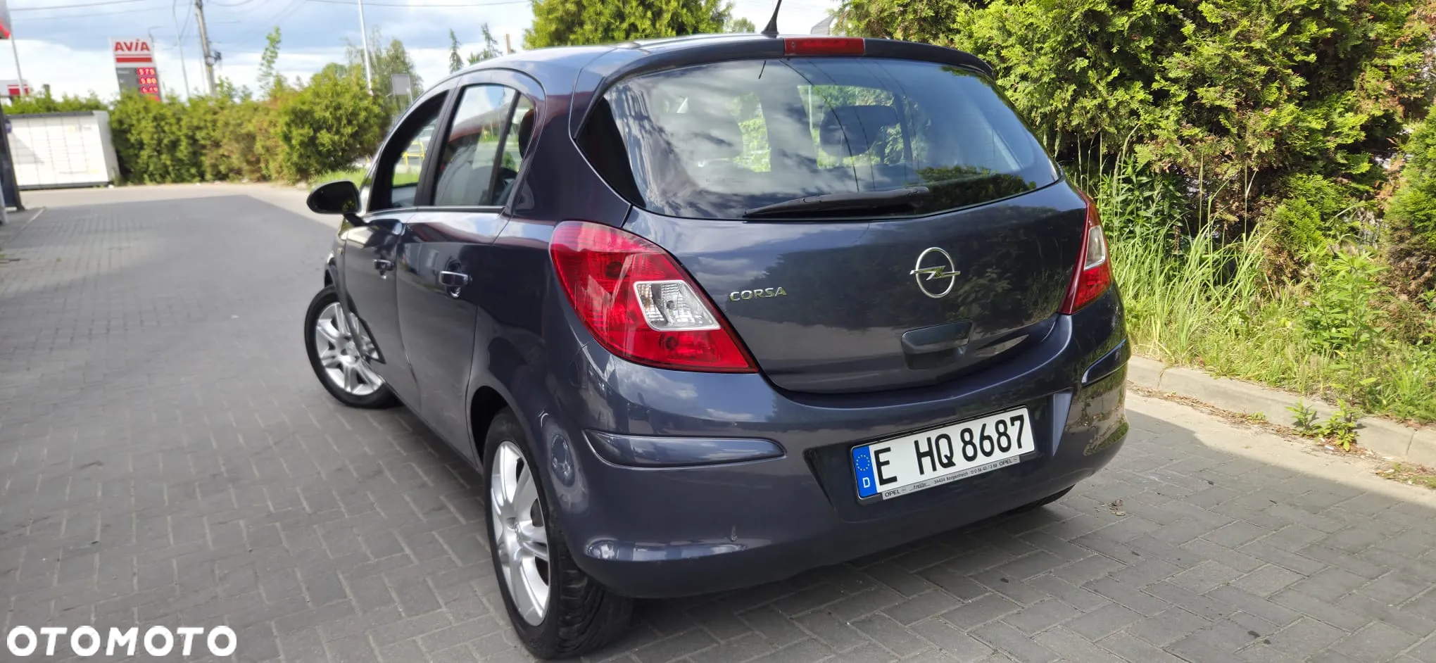 Opel Corsa 1.4 16V Cosmo - 12
