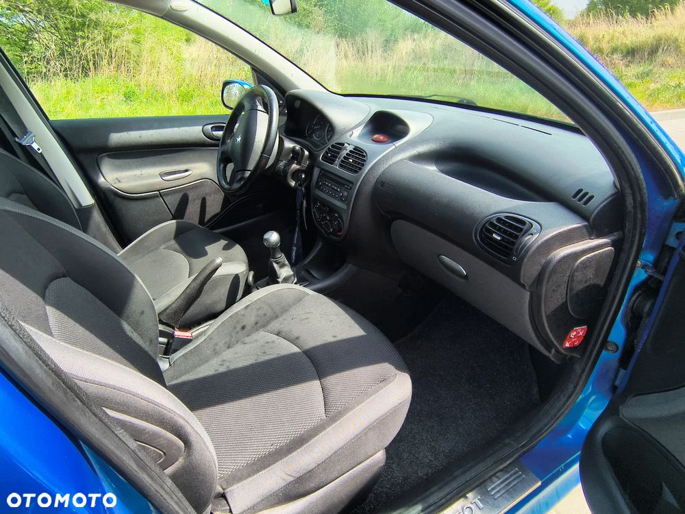 Peugeot 206 75 JBL - 13