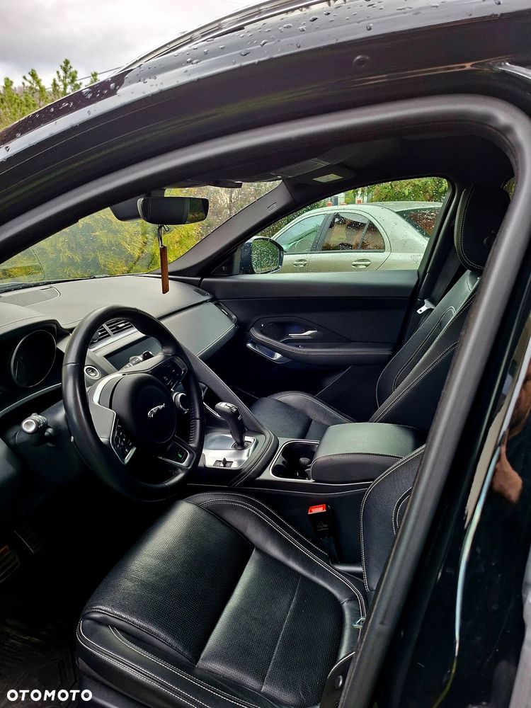 Jaguar E-Pace P200 AWD R-Dynamic - 21