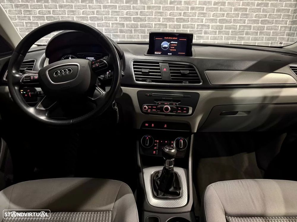 Audi Q3 2.0 TDI Sport - 13