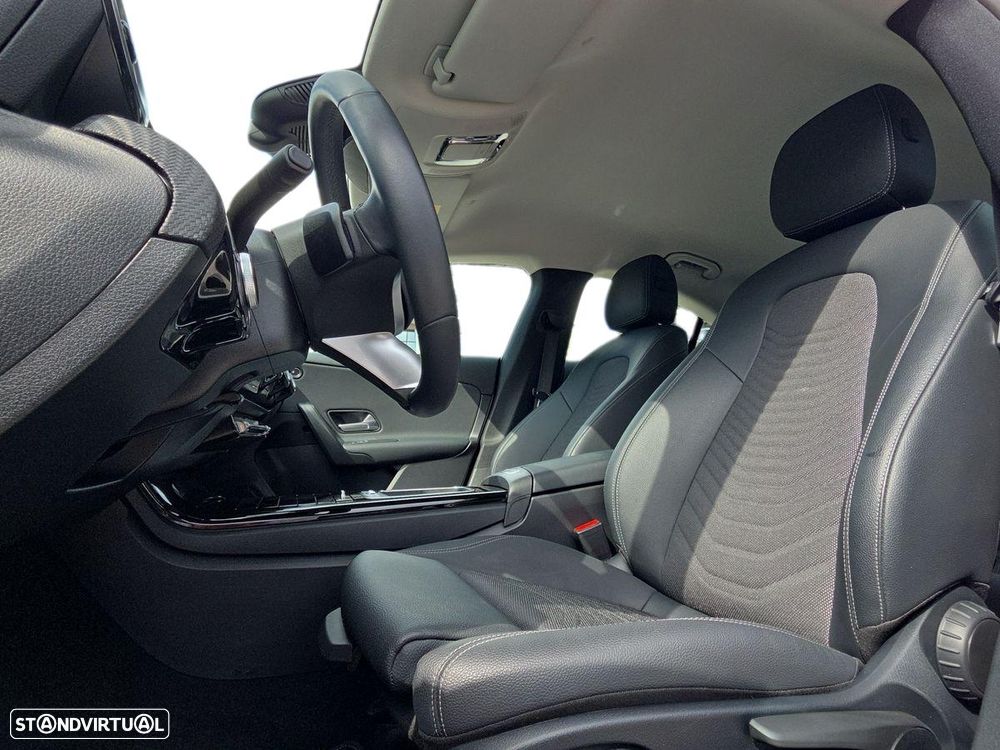 Mercedes-Benz CLA 250 e Style Plus - 14