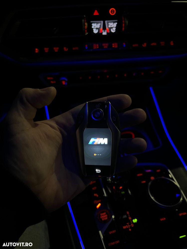 BMW X7 M50i - 12