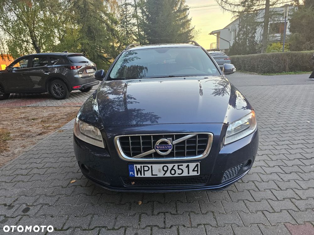 Volvo V70 D3 Momentum - 30