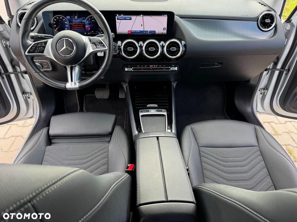 Mercedes-Benz Klasa B 180 Progressive 7G-DCT - 28