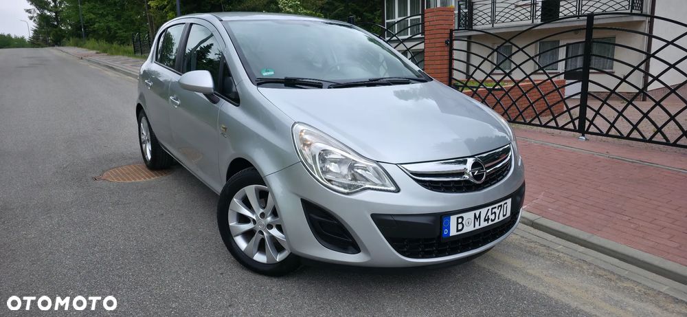 Opel Corsa 1.2 16V Navi - 1