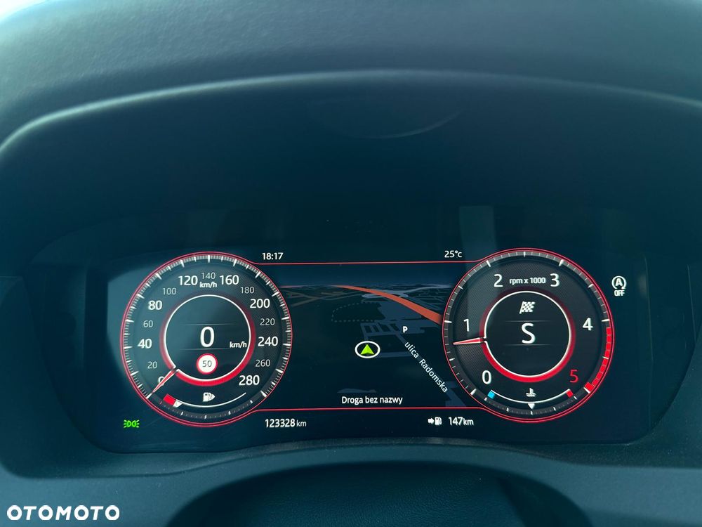 Jaguar XE 2.0 D180 R-Dynamic SE - 10