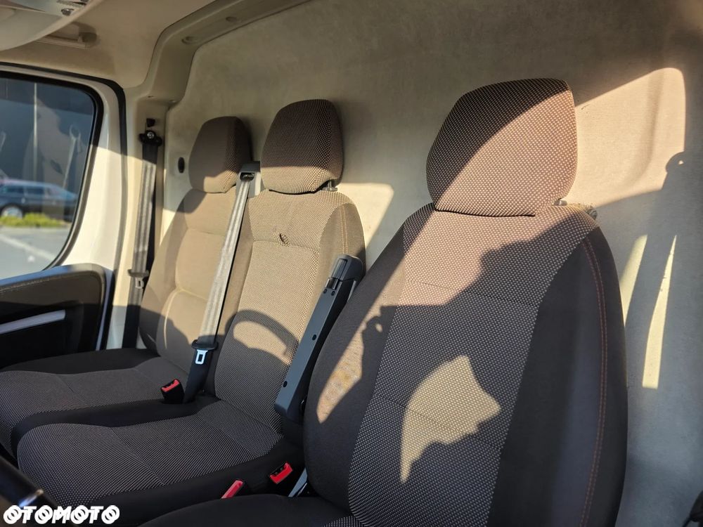 Peugeot Boxer L4H2 Extra Long 2.2 Diesel 165 Koni BEZWYPADKOWY z Polskiego Salonu I Model 2023 rok IPierwszy i Jedyny Właściciel I SERWISOWANY I Wyjątkowo Atrakcyjny Egzemplarz I - 20
