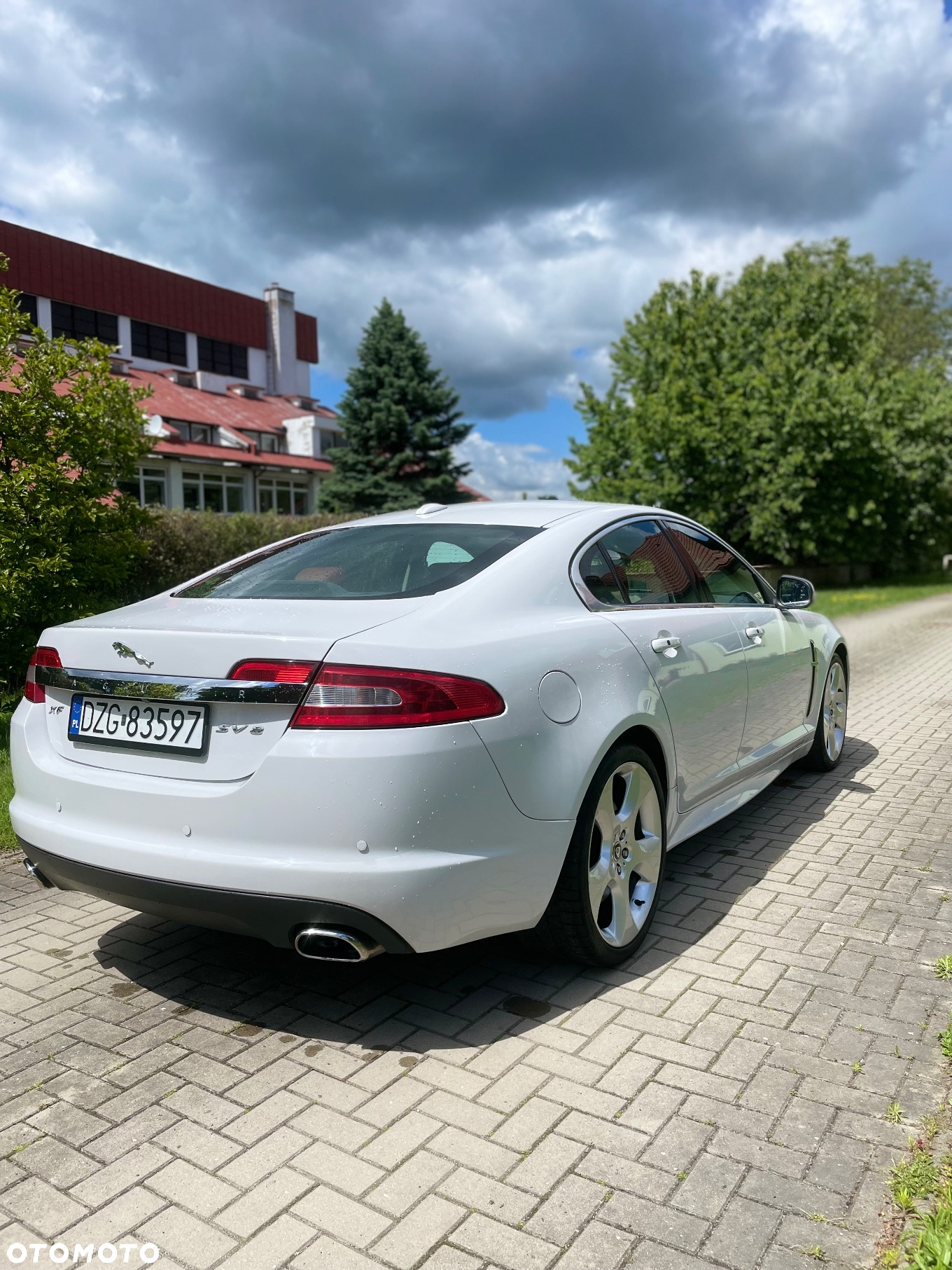 Jaguar XF 4.2 SV8 - 3