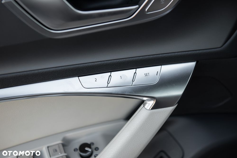 Audi A6 Allroad - 16