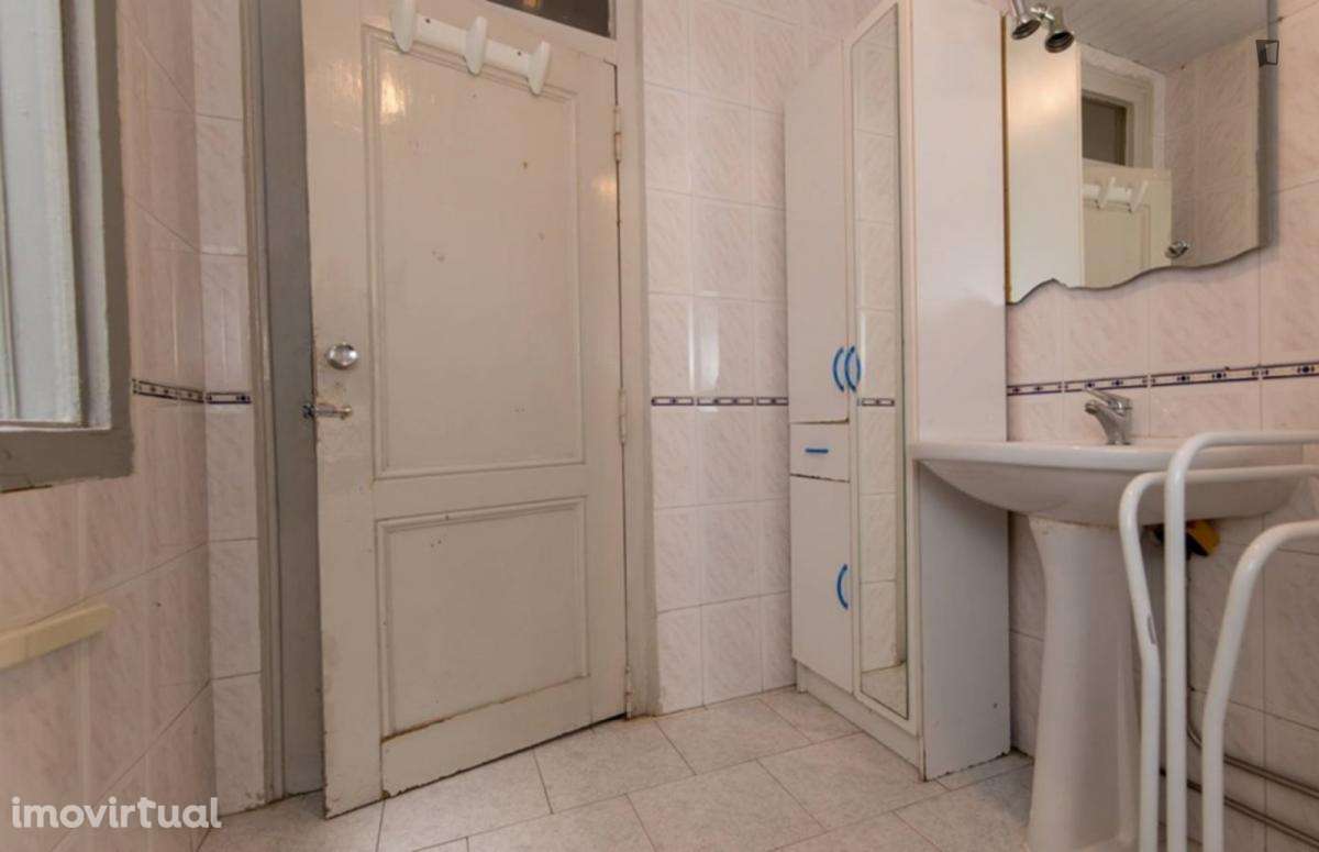 Quarto - localizado em Saldanha Lisbon - Grande imagem: 3/10