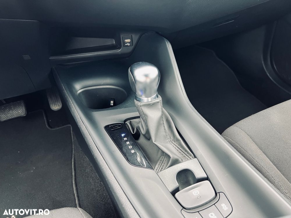 Toyota C-HR Hybrid Business-Edition - 13