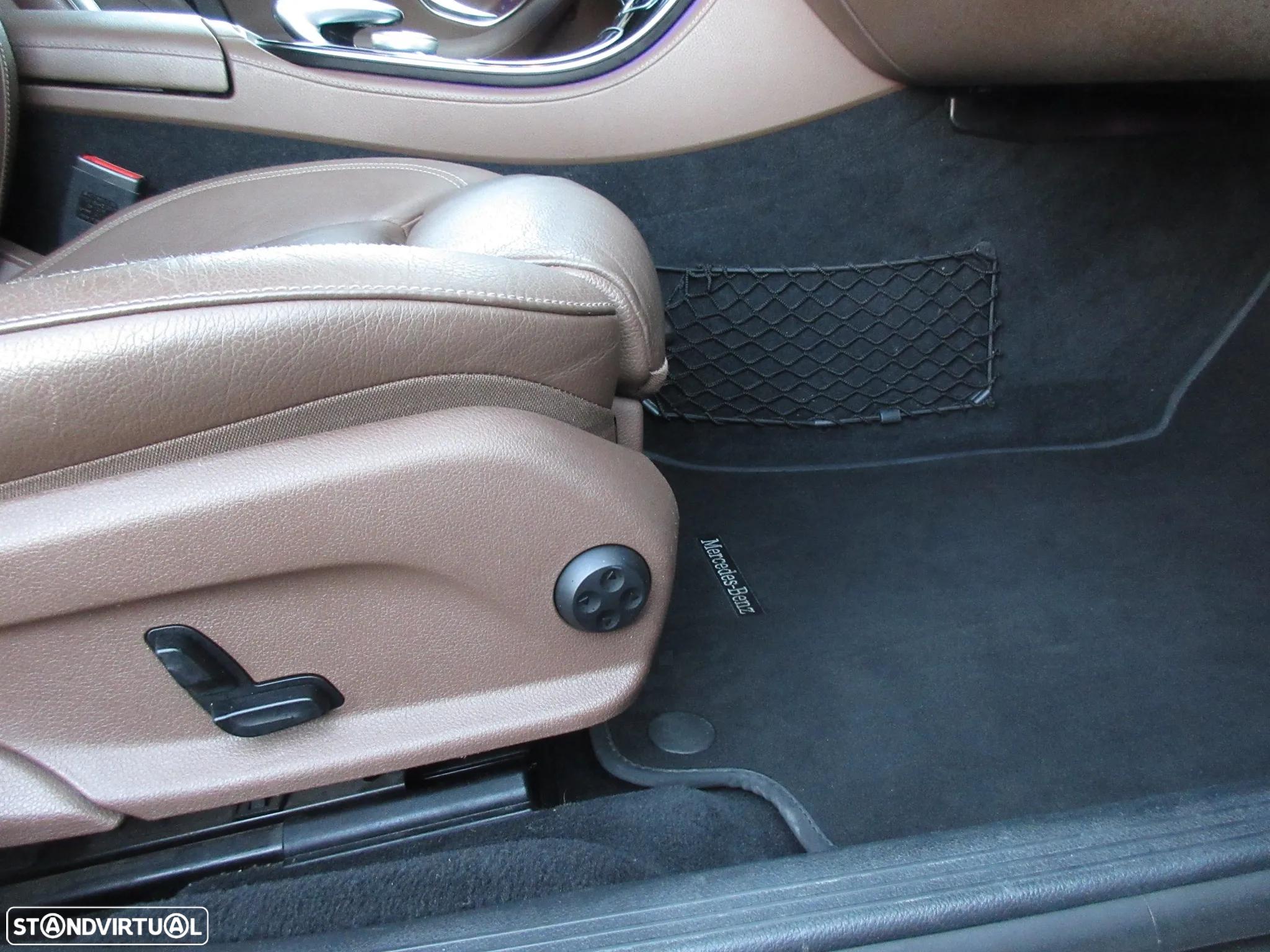 Mercedes-Benz E 200 - 38