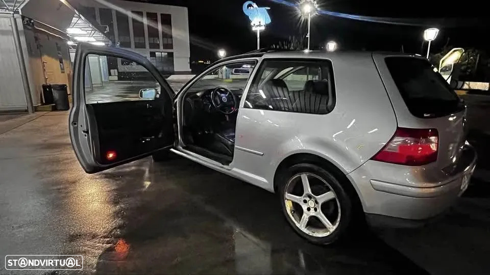 VW Golf 1.9 TDi Highline - 6