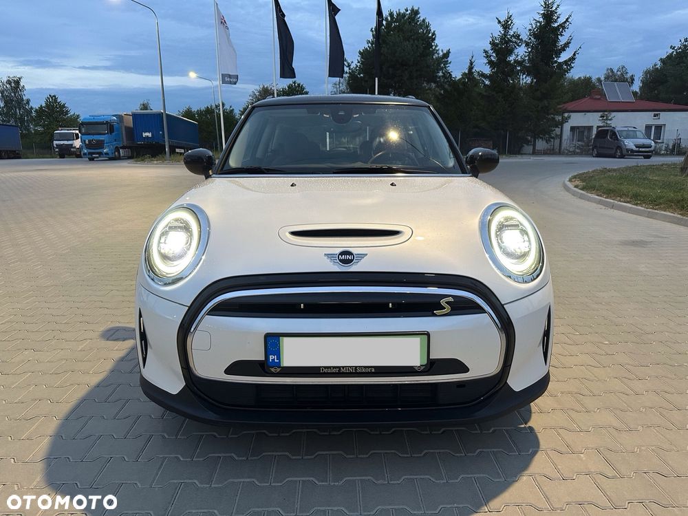 MINI Cooper SE Electric Trim - 9