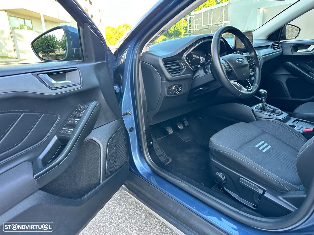 Ford Focus 1.0 EcoBoost MHEV Active X - 26