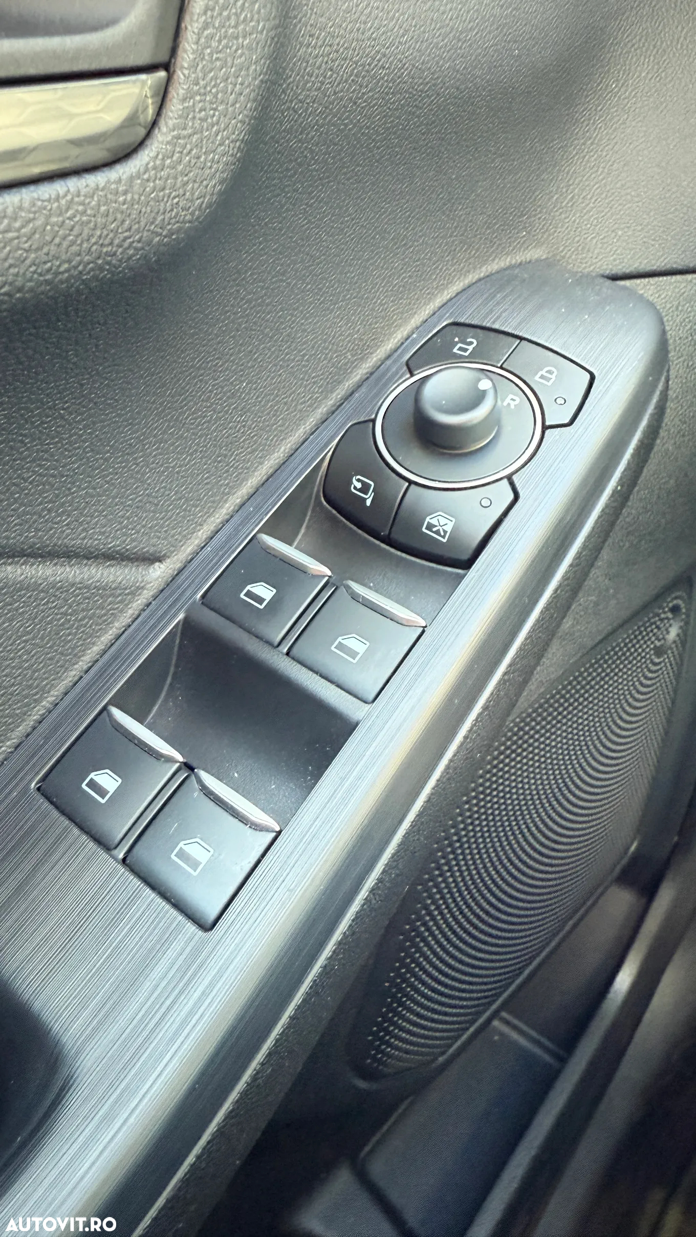 Ford Kuga 1.5 EcoBoost A8 FWD Titanium - 18