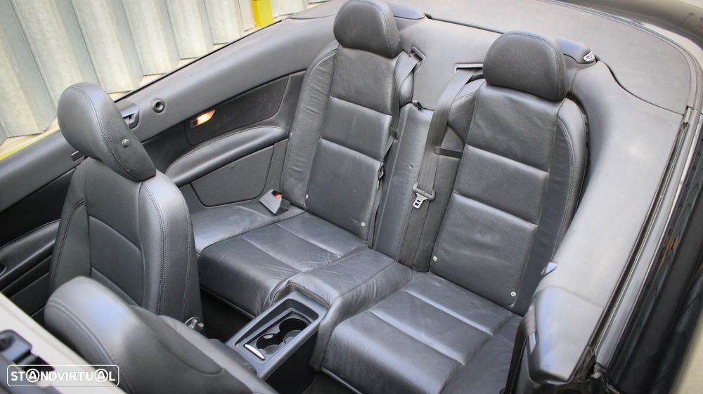 Volvo C70 2.4 D5 Summum Geartronic - 25