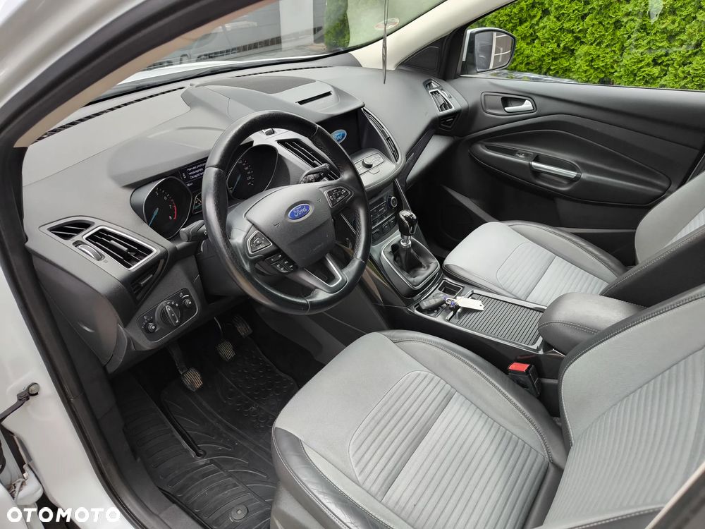 Ford Kuga 1.5 EcoBoost FWD Titanium ASS GPF - 11