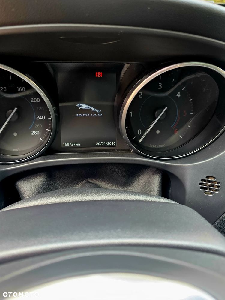 Jaguar F-Pace 2.0 i4D AWD R-Sport - 24