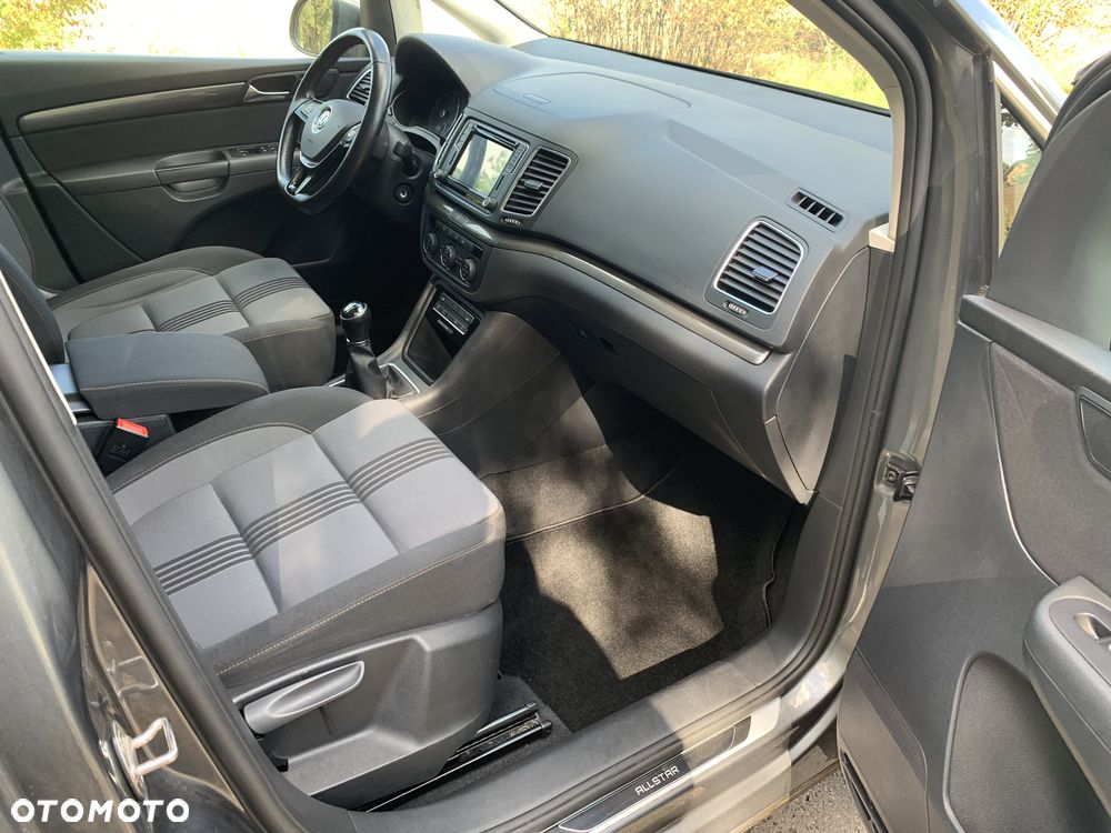 Volkswagen Sharan - 10