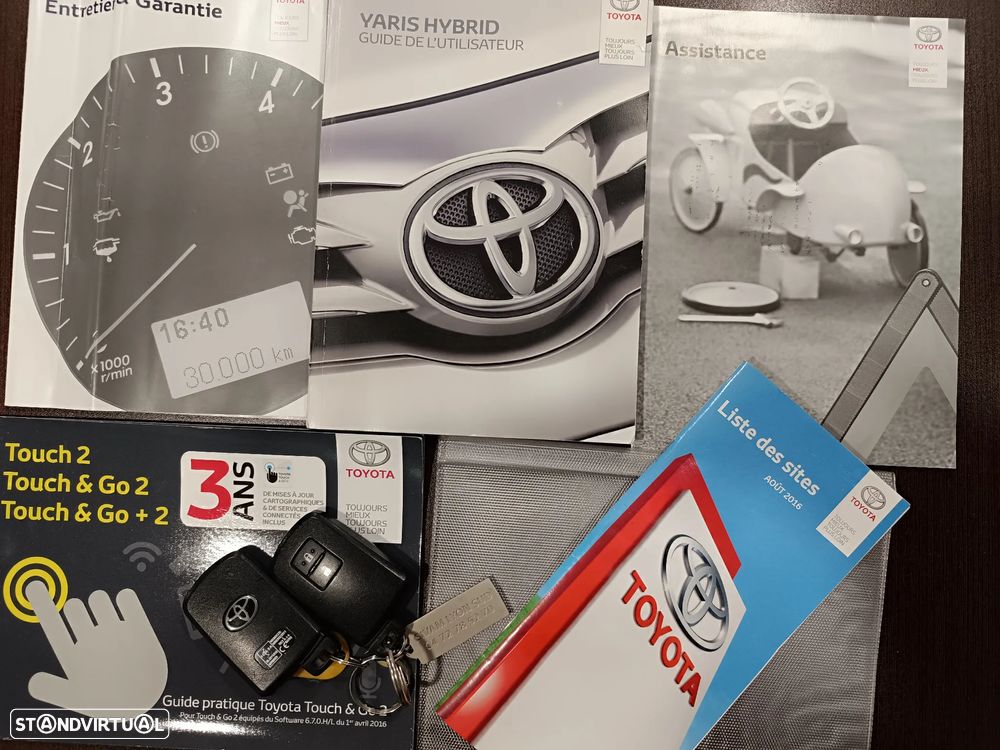 Toyota Yaris 1.5 HSD Comfort+Navi - 35