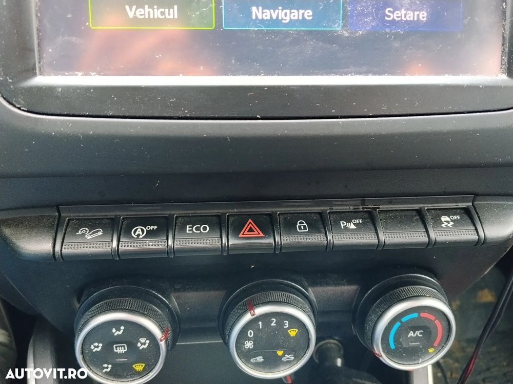 Dacia Duster 1.6 SCe 4WD Prestige jante 17" - 6