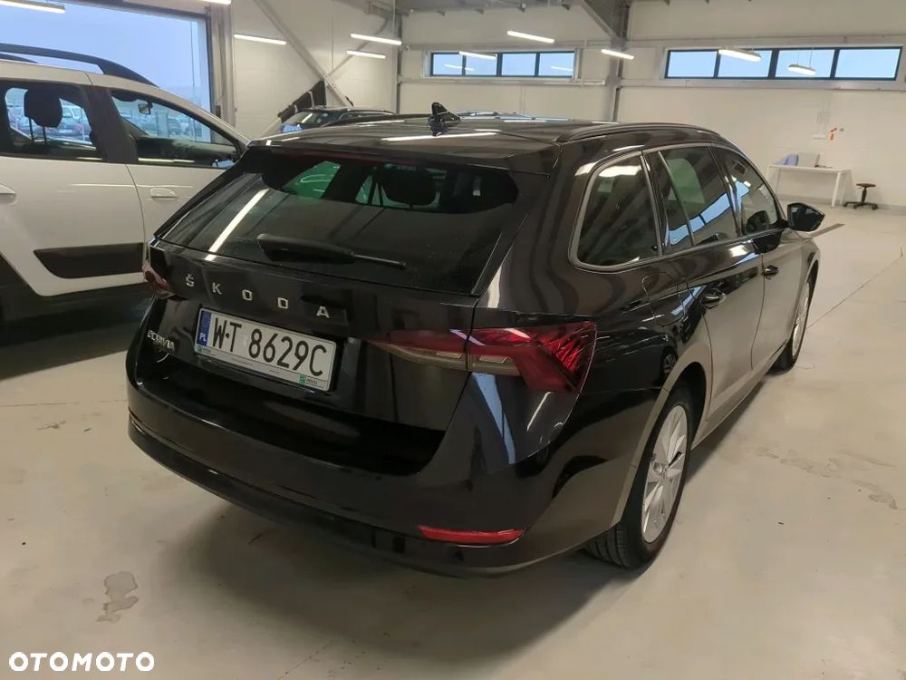 Skoda Octavia 1.5 TSI ACT Ambition - 4