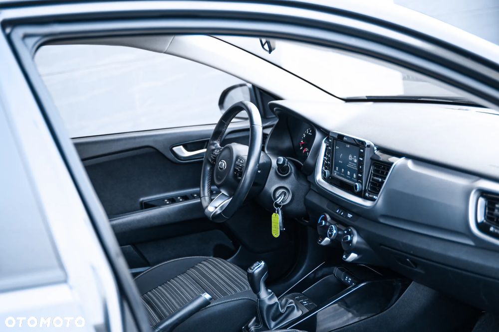 Kia Stonic 1.4 L - 11
