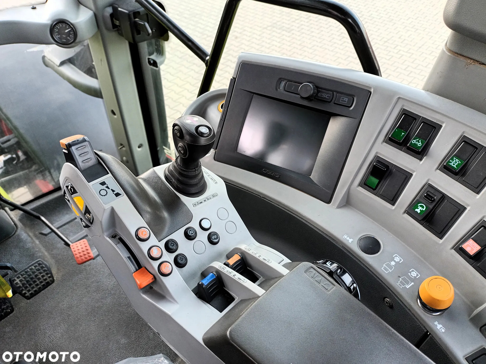 Claas 175 tys netto Axion 840 CEBIS - 19