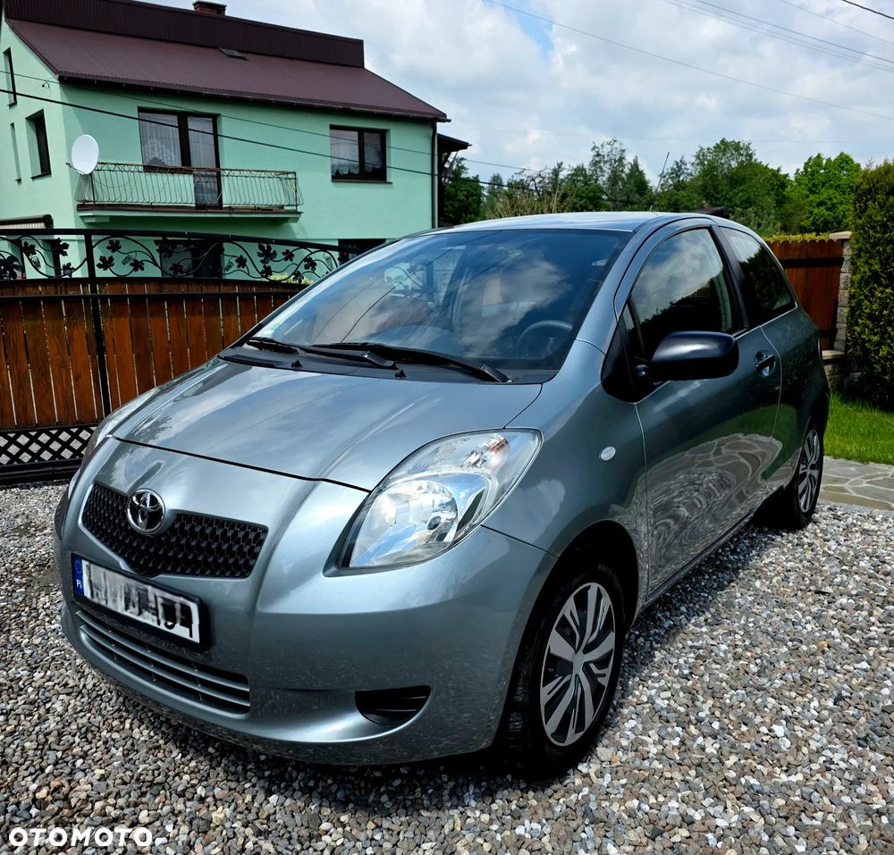 Toyota Yaris 1.0 Terra A/C - 31