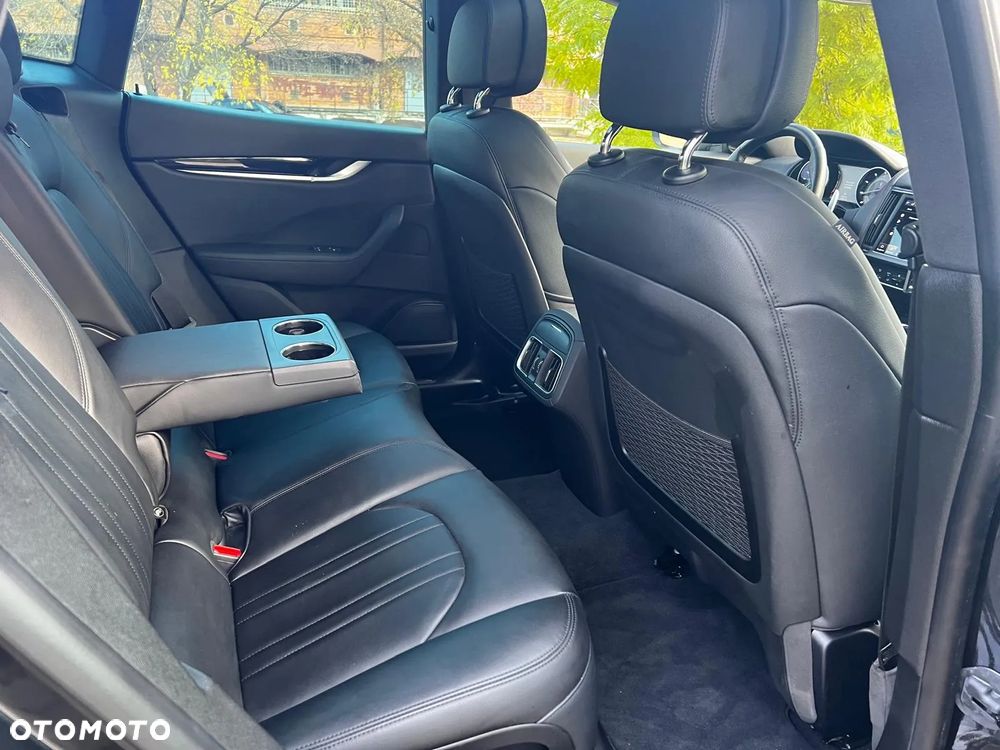 Maserati Levante Q4 - 5