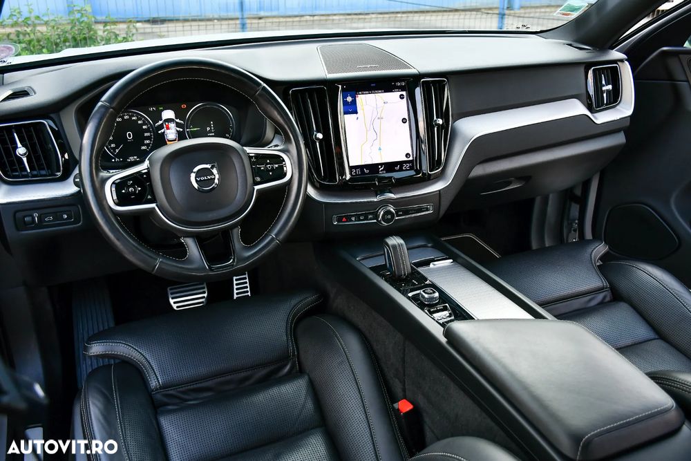 Volvo XC 60 T8 Twin Engine AWD Inscription - 33