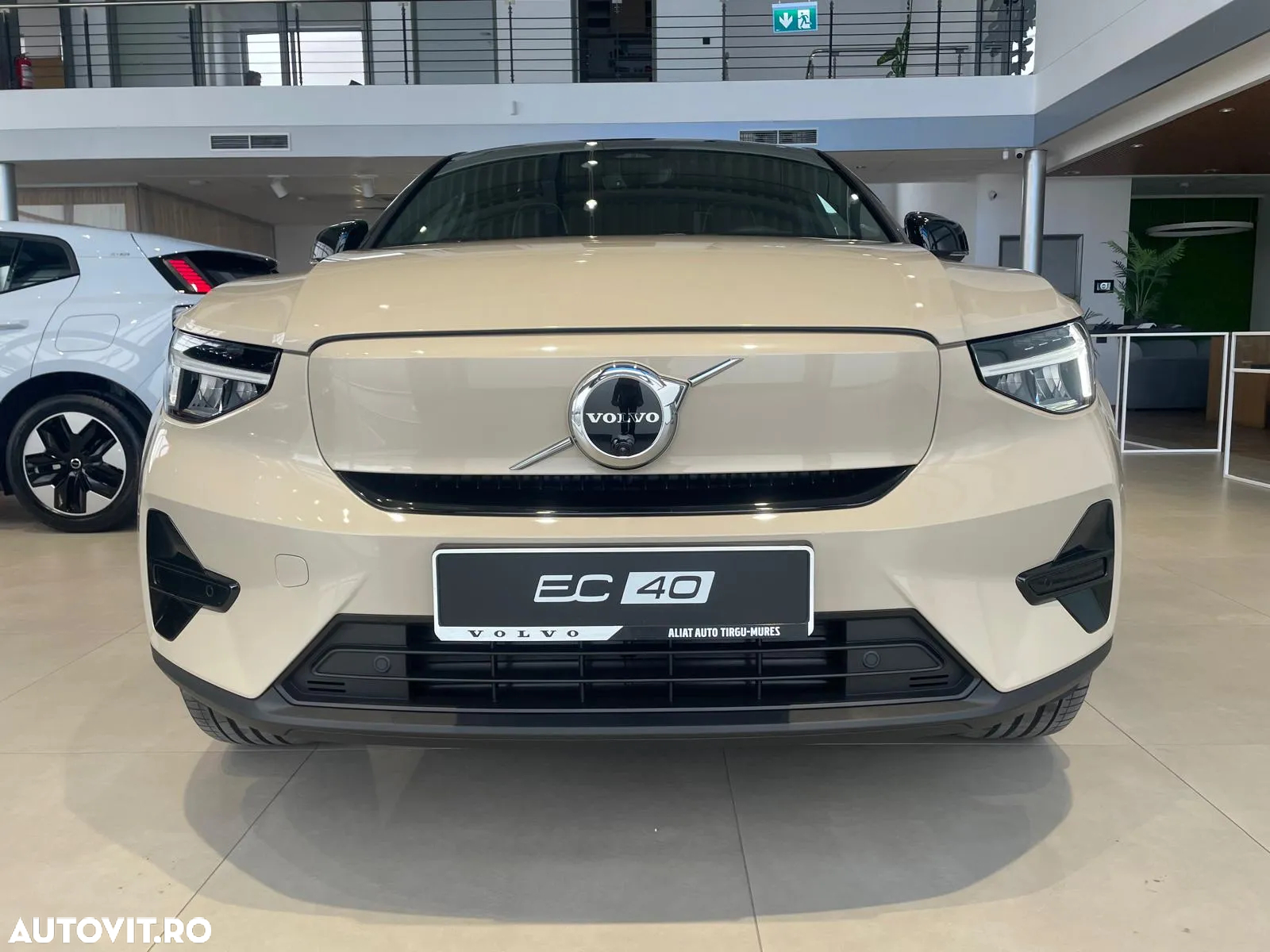 Volvo C40 Recharge Single Motor Extended Range RWD Plus - 4