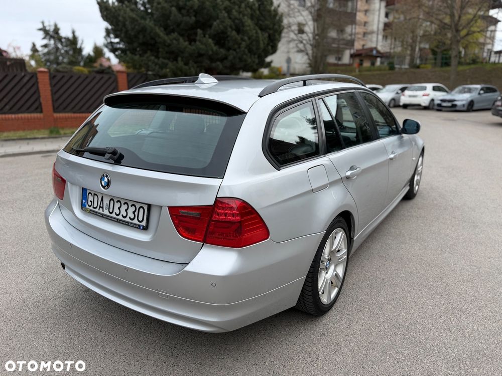 BMW Seria 3 320d Efficient Dynamics - 6