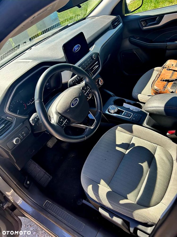 Ford Kuga - 11