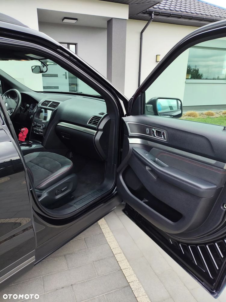 Ford Explorer - 7