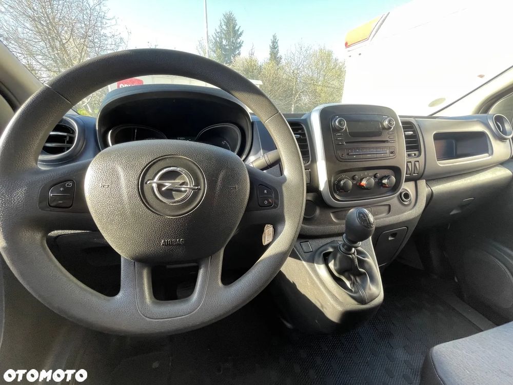 Opel VIVARO - 9