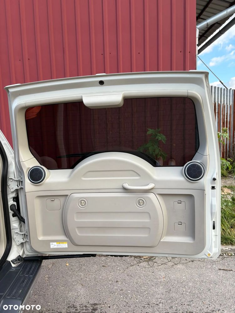 Mitsubishi Pajero - 14