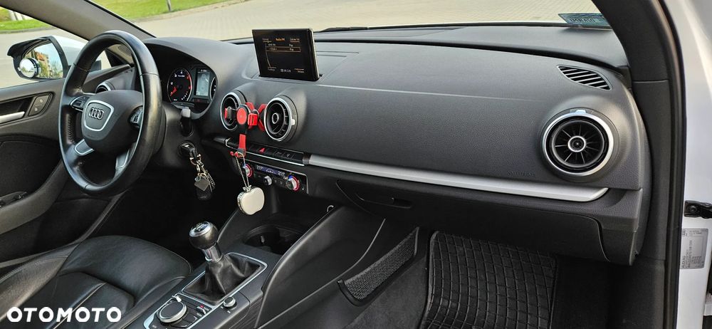 Audi A3 Limousine 1.6 TDI (clean diesel) S line Sportpaket - 5