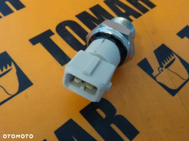 Czujnik ciśnienia oleju skrzy 701/43700JCB 3CX OEM - 4